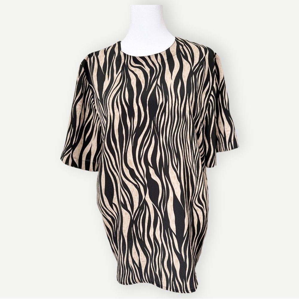 Bora Bora Vintage Animal Zebra Print Short Sleeve Flowy Blouse. Large.
